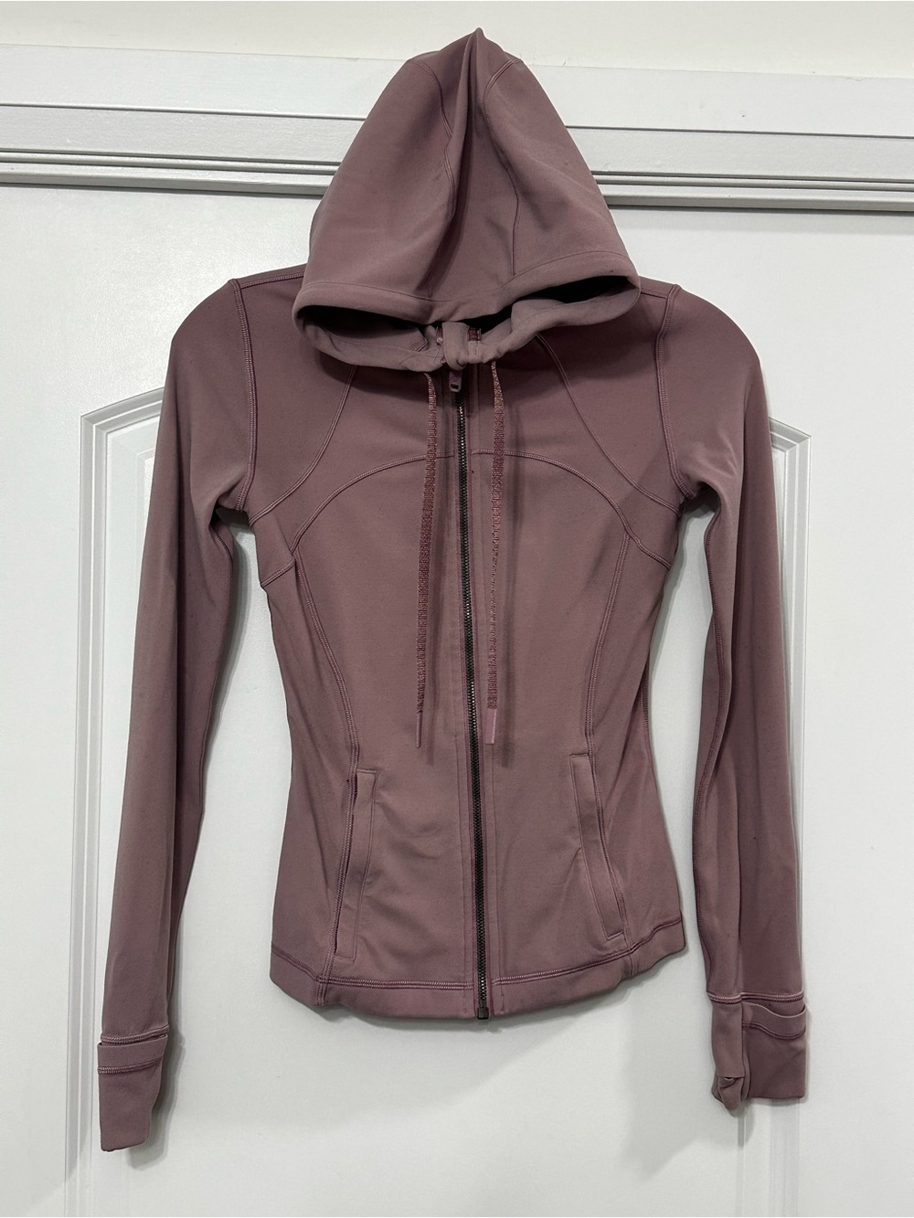 Lululemon Hooded Define Jacket Dusty Mauve Purple Size 4 / Small (fair condition